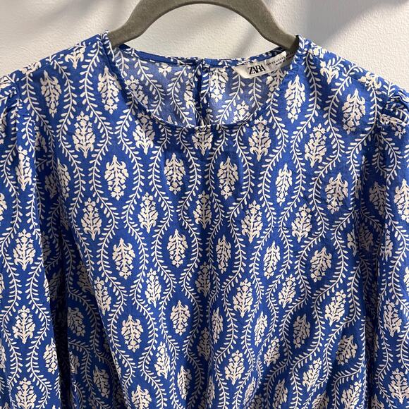Zara Blue and White Patterned 100% Cotton Blouse with Drawstring Bottom Size XS - Picture 3 of 8